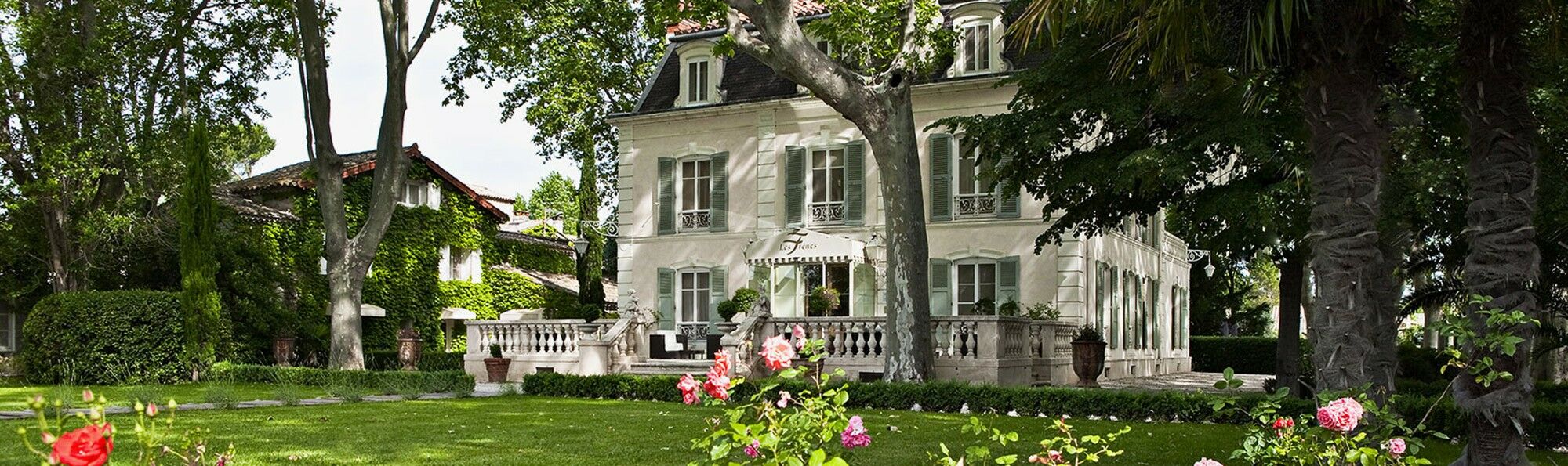Hostellerie Les Frenes Avignon Exterior photo